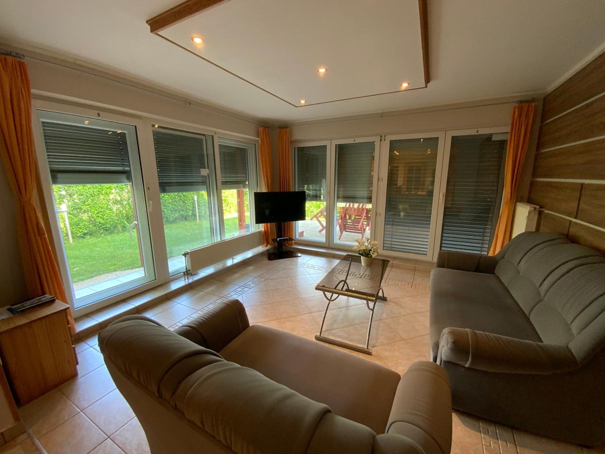 Gosy Apartmanok Siofok Luaran gambar